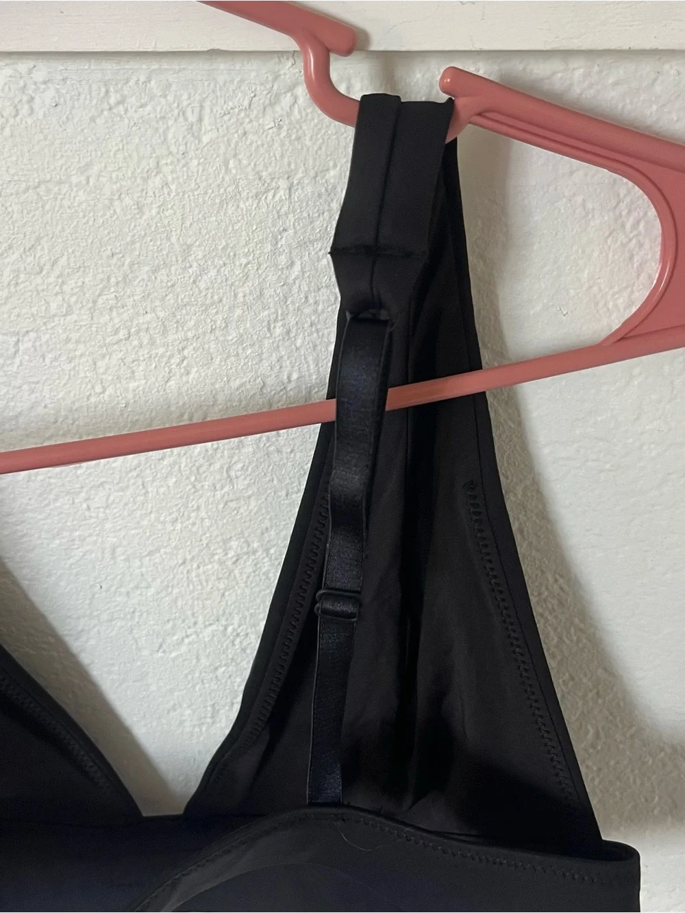 Skims Women's Large Recycled  Swim Plunge Swim Bikini Top NWT.
